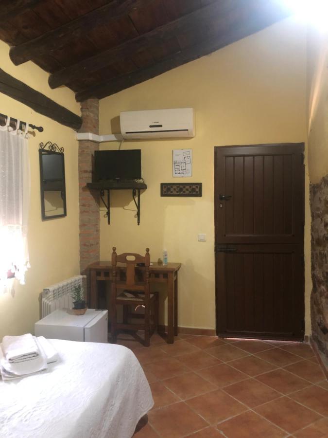 La Casa Del Marques Pension Logrosán Buitenkant foto