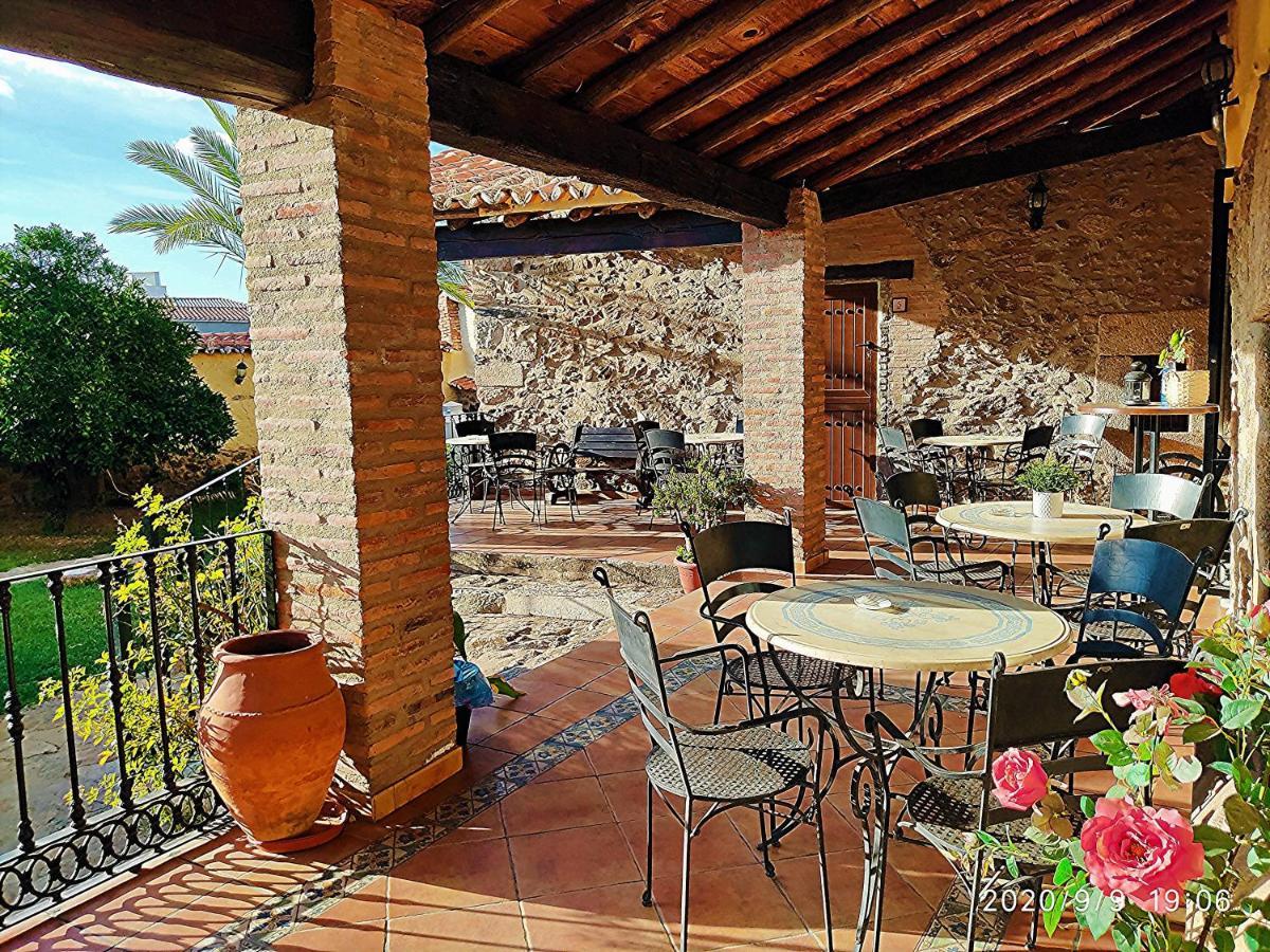 La Casa Del Marques Pension Logrosán Buitenkant foto